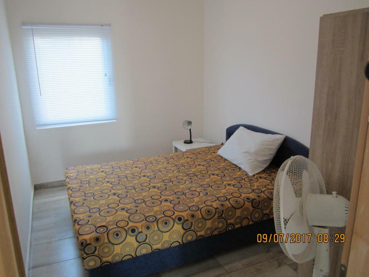 Apartment Nena Vir Εξωτερικό φωτογραφία