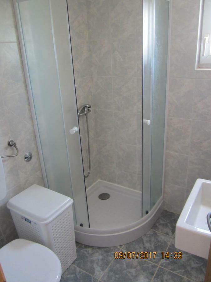 Apartment Nena Vir Εξωτερικό φωτογραφία